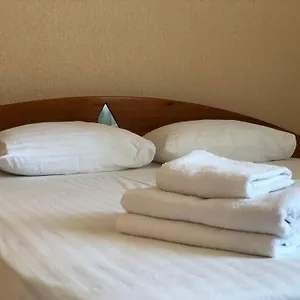 3* Отель жуляны сити